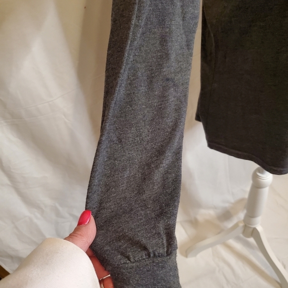 Modern Lux Women's Halloween/Wine Influenced T-shirt 🍷 - Picture 4 of 9